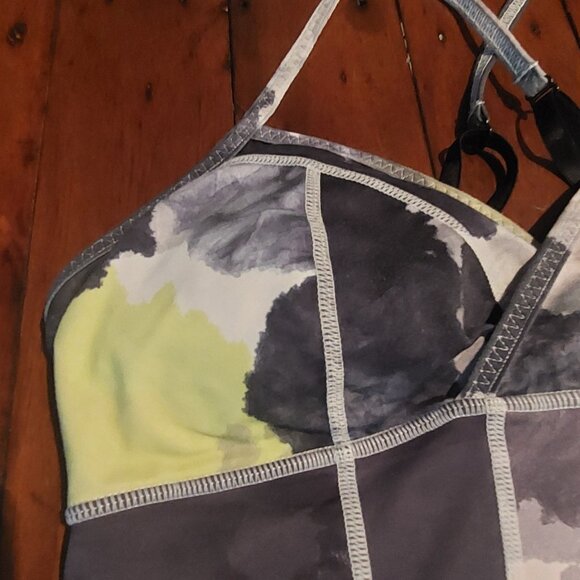 Lululemon Pastel Watercolor Print Tank Top Surplice Activewear Athleisure - Picture 4 of 8